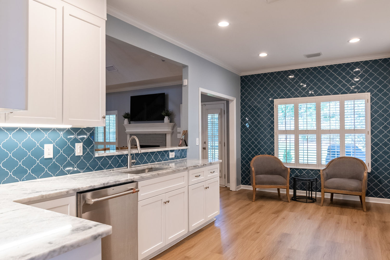 912 Parkview-15