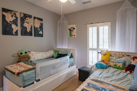912 Parkview-30