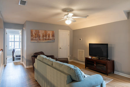 912 Parkview-32
