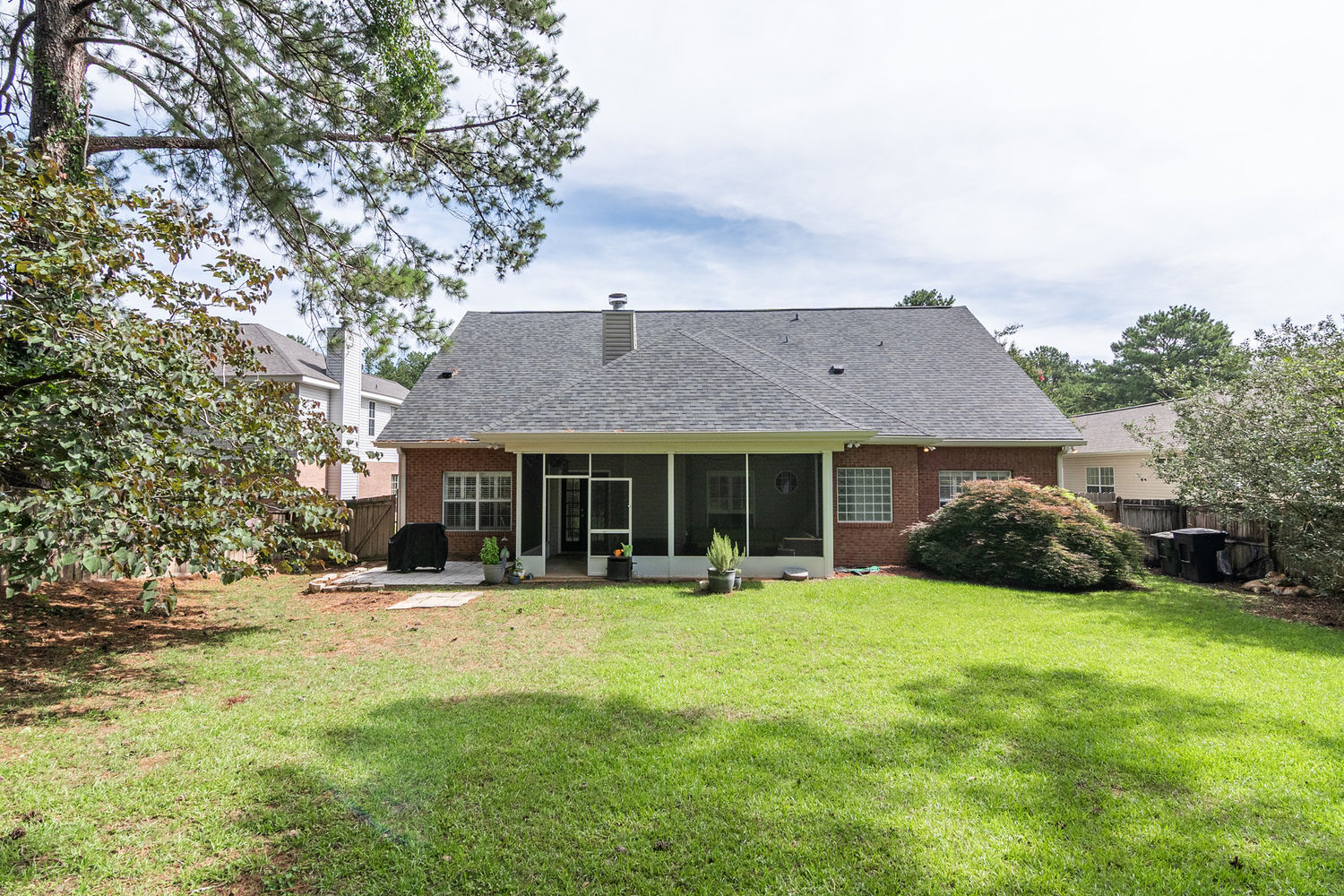 912 Parkview-44