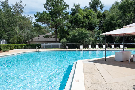 912 Parkview-49