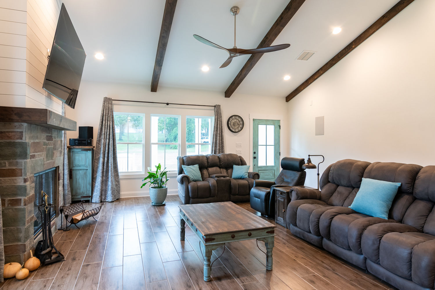 2594 Salem Road-17