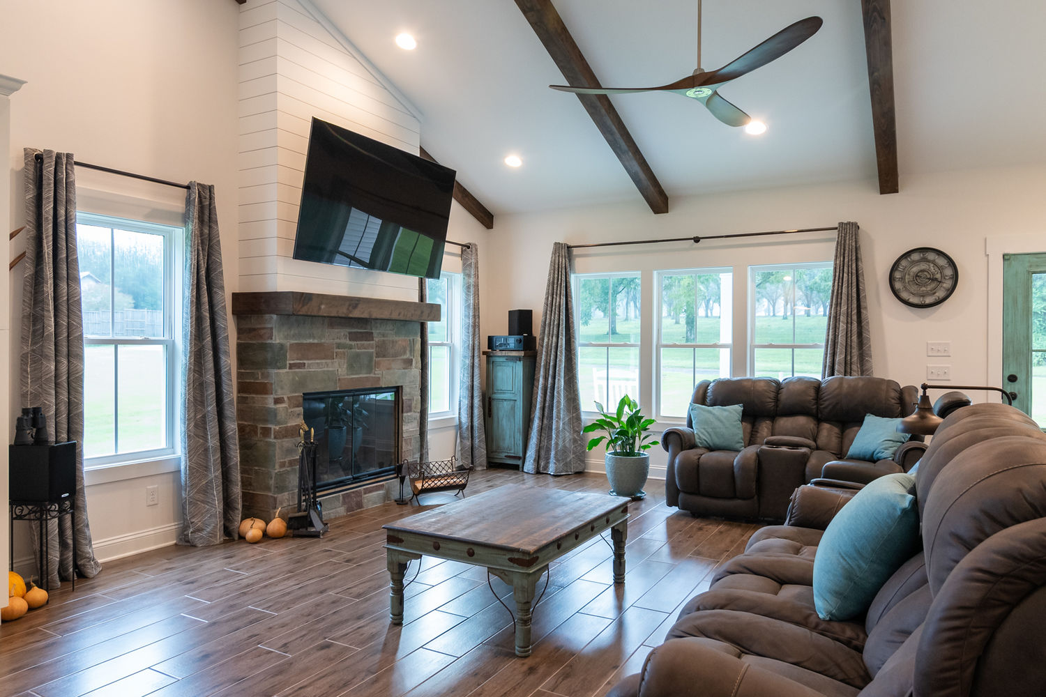 2594 Salem Road-19