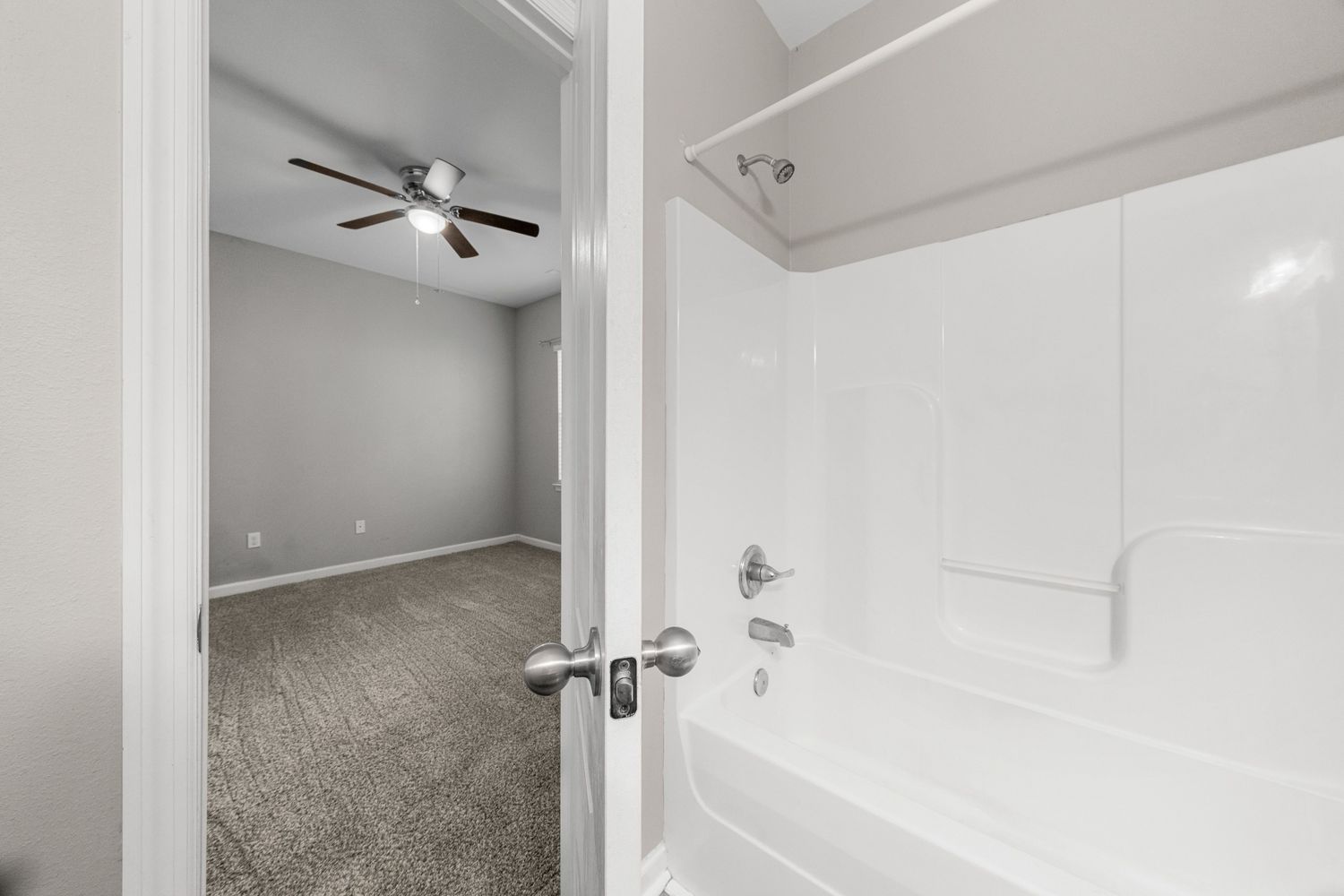 14. Guest_Bath