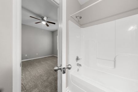 14. Guest_Bath