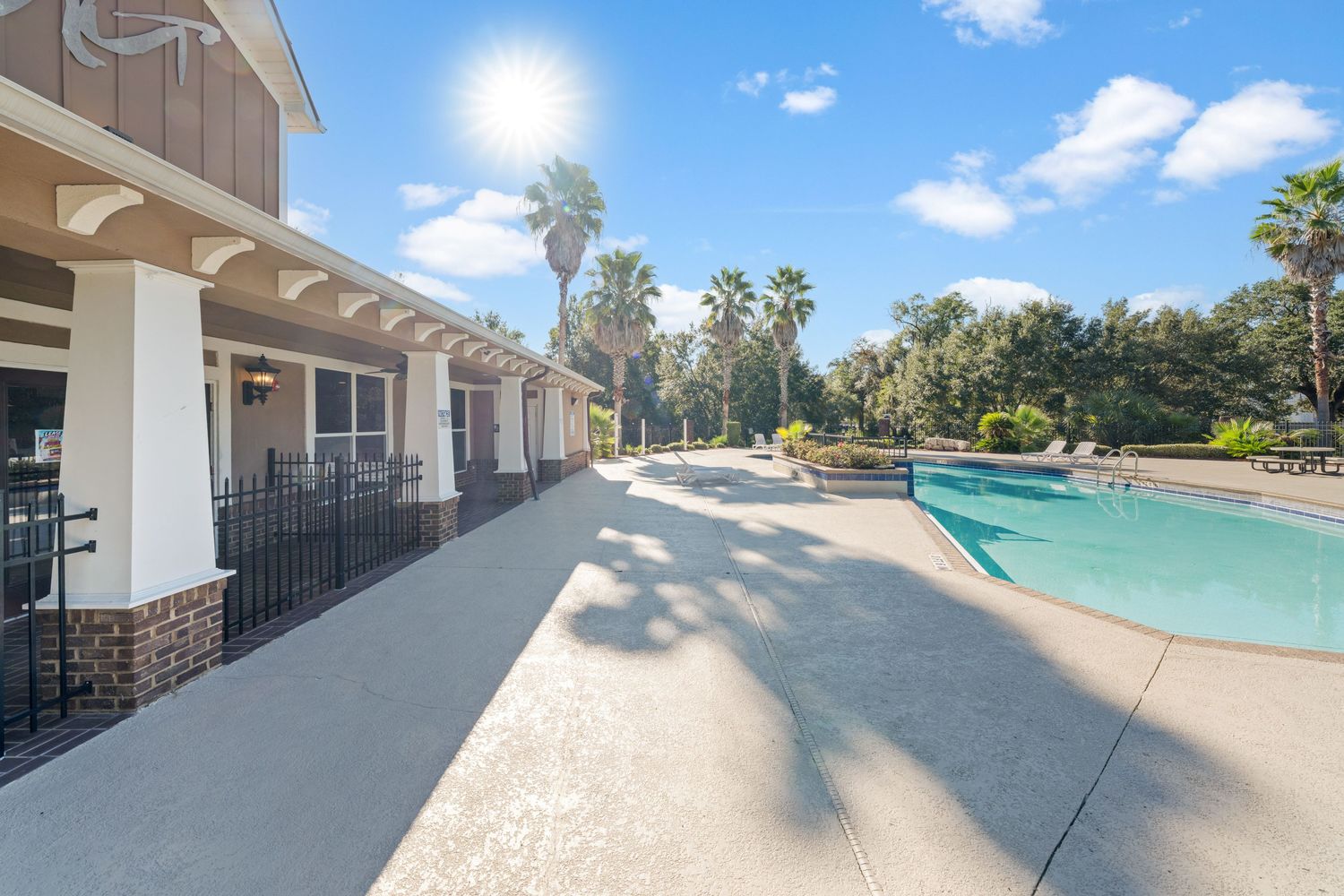 32. Pool_Patio