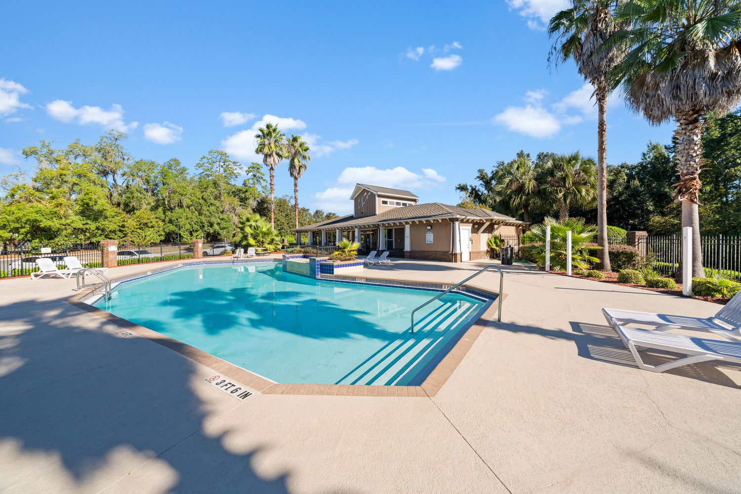 35. Pool
