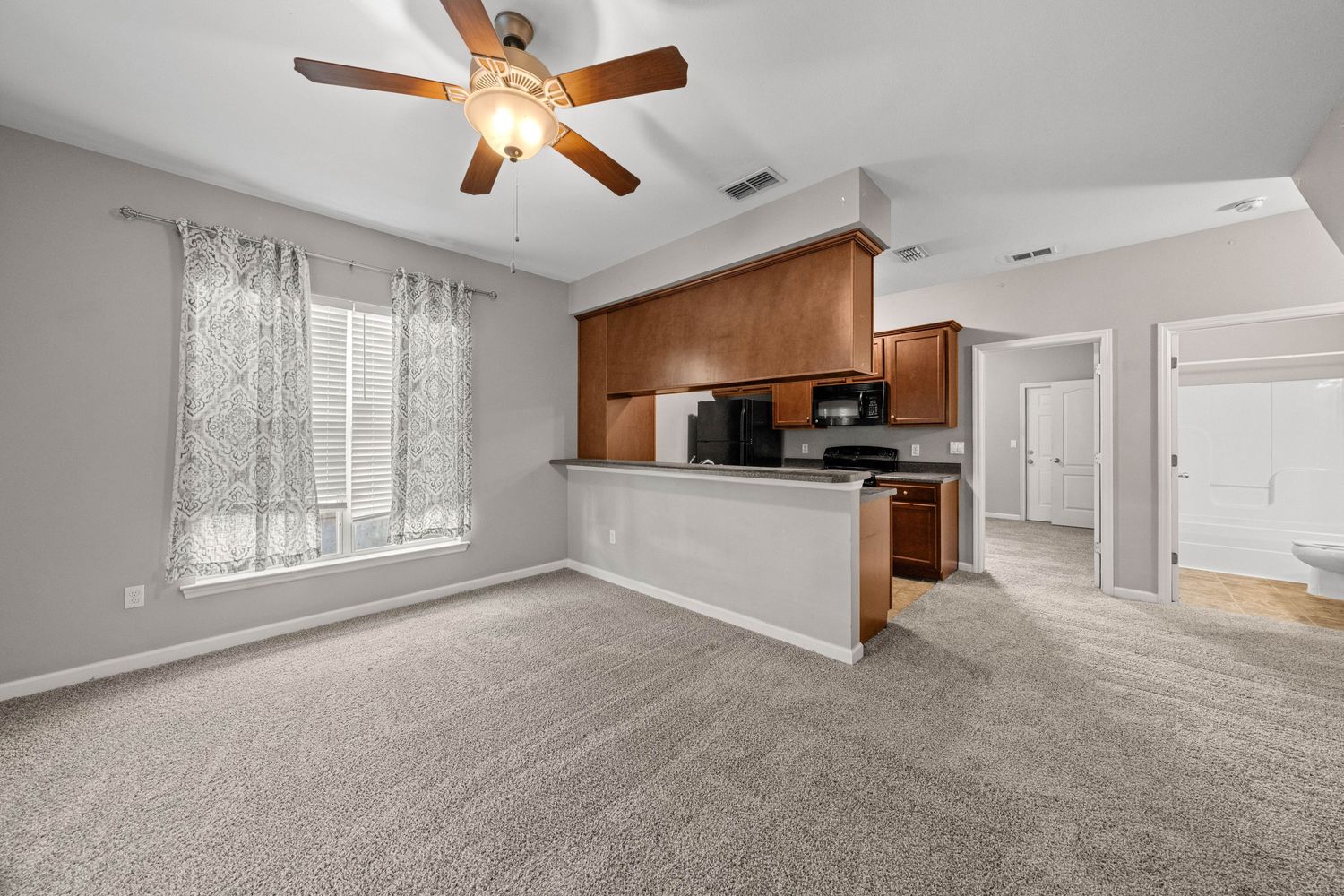6. Living_Area_Kitchen