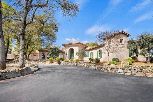 00ca7a7f-ed23-4dd8-8a5f-284a48555899