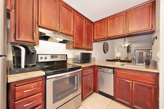 1e584585-4595-4160-9e71-a8f5a623f344