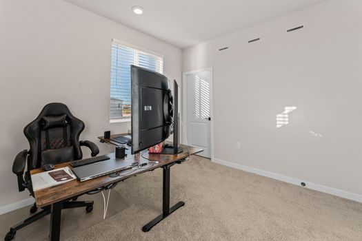 3f273a7b-10e4-4cc3-8e73-ae6cce1d6358