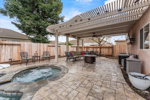 40541069-ad2b-4d9f-b193-7cd22f924eb8