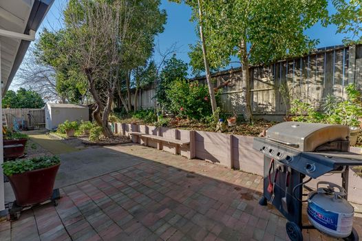 4f8dc794-bc2a-4684-a7fd-3ce235b44aa0