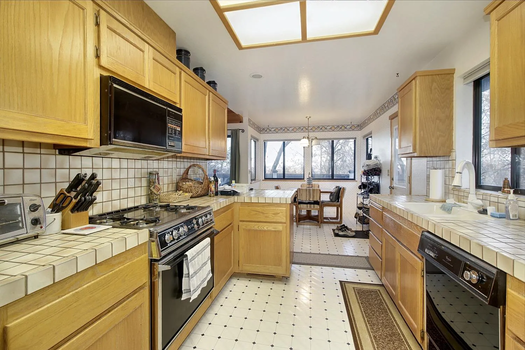 617bd6e018a106e9b93800f8327a7929-uncropped_scaled_within_1536_1152