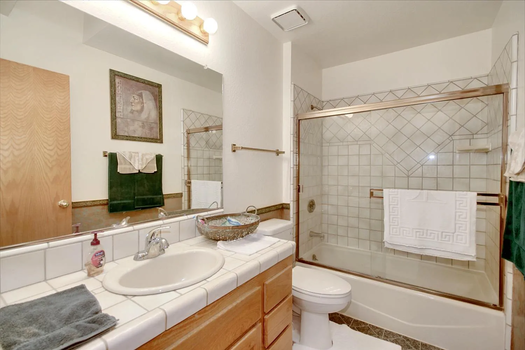 ac387b3e27a88d70aaa9bcdc47fd7e3c-uncropped_scaled_within_1536_1152