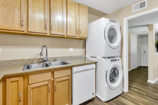 d03f679f-c122-49de-91b2-39fee8c42409