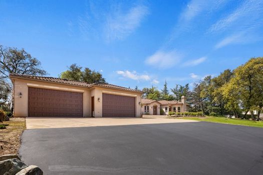 e30de035-9153-4046-b9fc-a509c81dc886