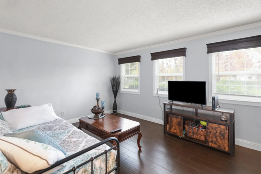 f792e2a61ff8b3732a2e9e25415a8a24-uncropped_scaled_within_1536_1152