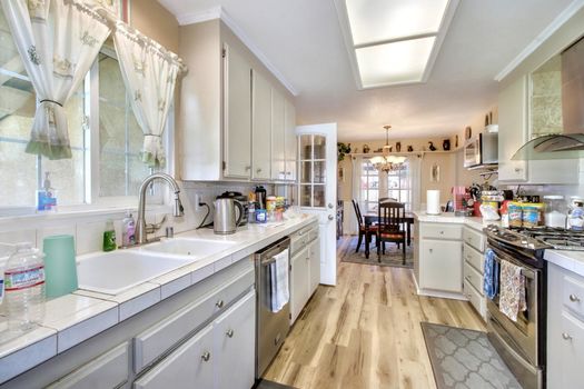 fa3a04ec-7ddc-4ff2-be00-71efebdb1c6c