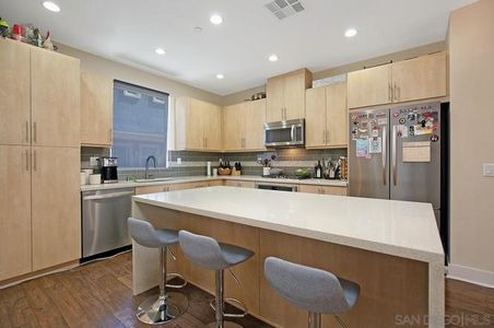 genMid.220008348_10_1