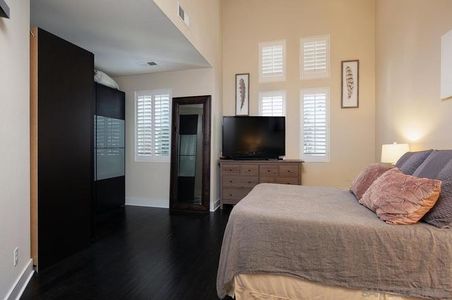 genMid.220008348_14_1