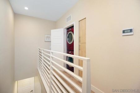 genMid.220008348_16_1