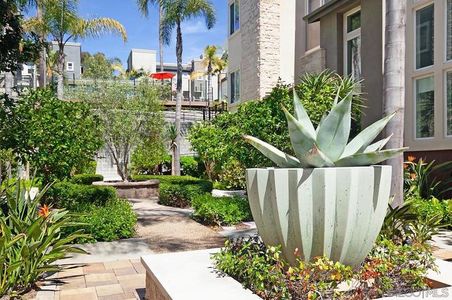 genMid.220008348_26_1