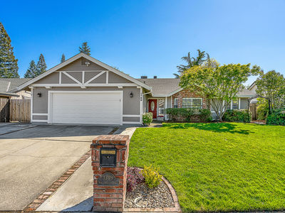 1789_VistaCreekDrive_Ext_Front_1_01