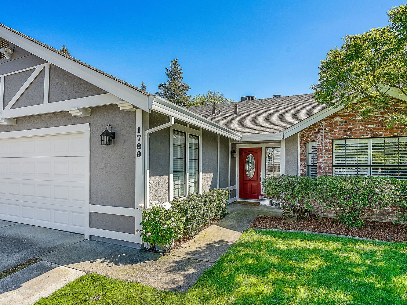 1789_VistaCreekDrive_Ext_Front_1_04