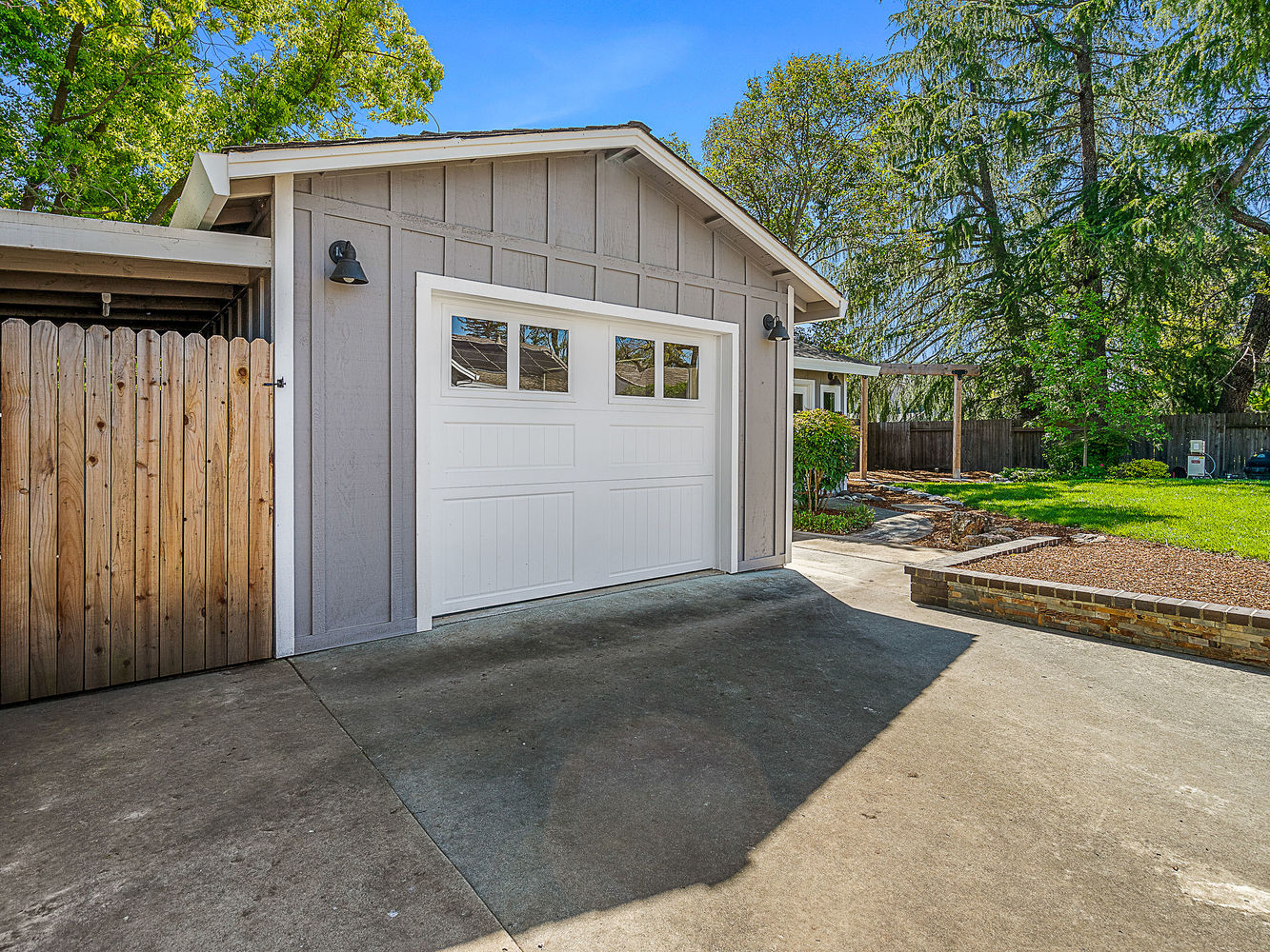 1789_VistaCreekDrive_Ext_Rear_1_07