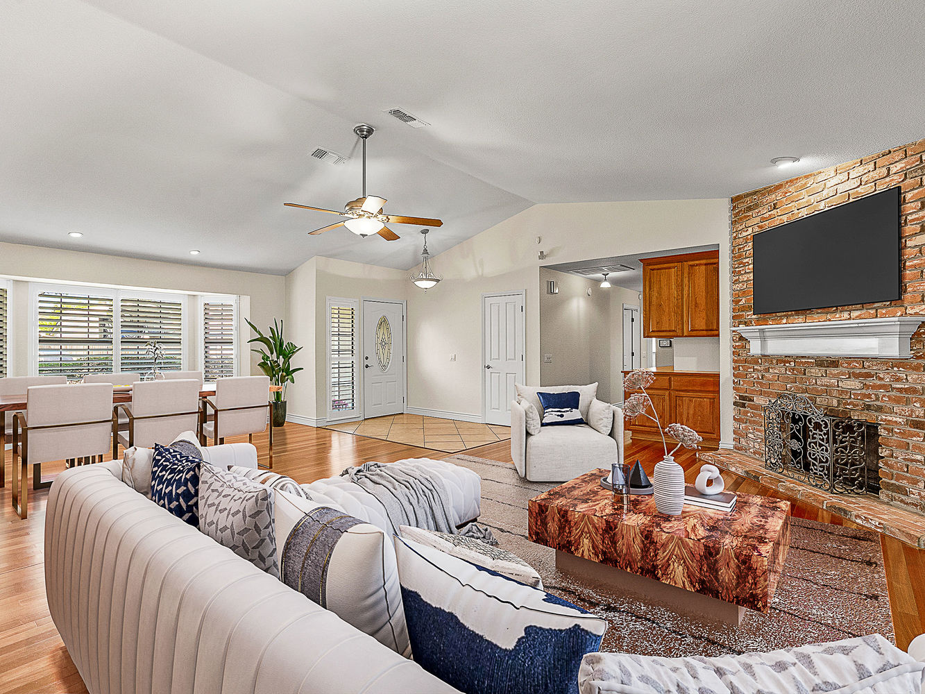 1789_VistaCreekDrive_Int_FamilyRoom_1_03_Staged