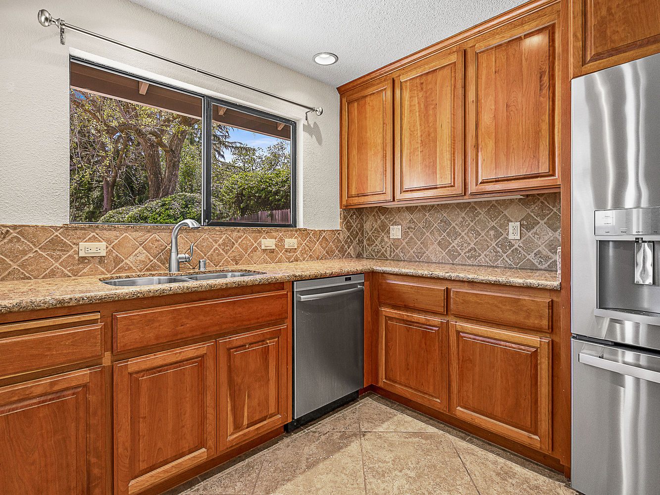 1789_VistaCreekDrive_Int_Kitchen_1_03