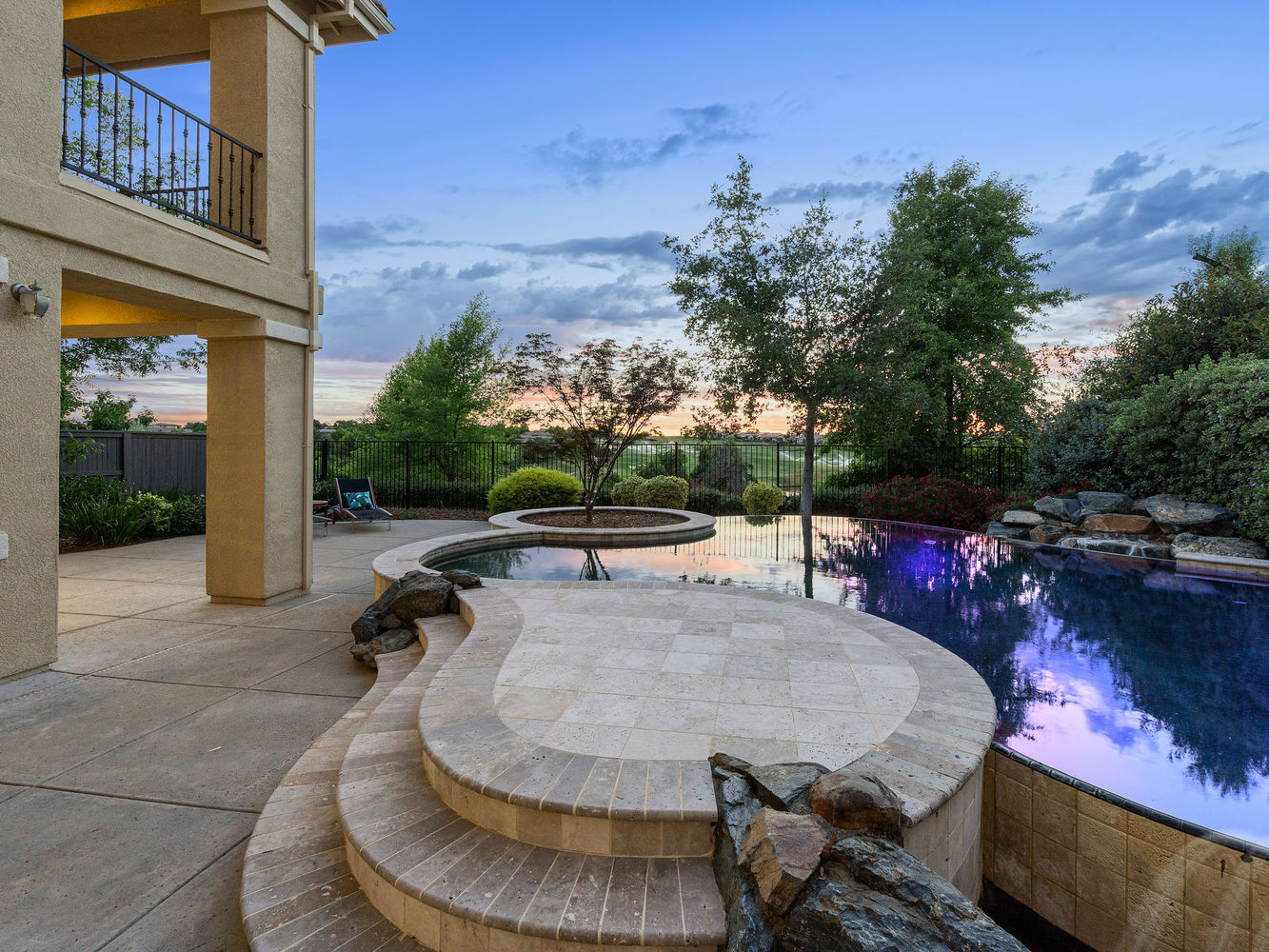 2616_OrsayWay_Ext_Rear_1_05