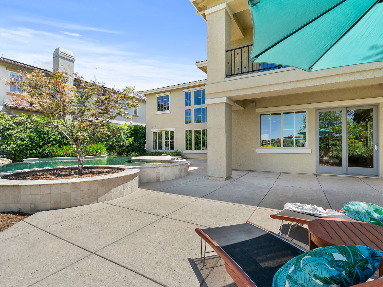 2616_OrsayWay_Ext_Rear_2_04