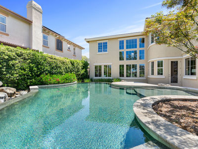 2616_OrsayWay_Ext_Rear_2_05