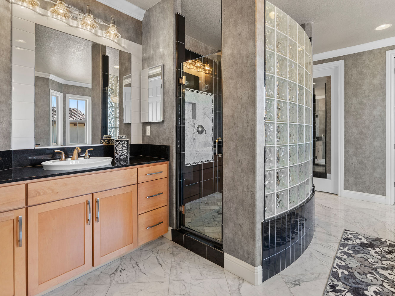 2616_OrsayWay_Int_Bedroom1_2_06