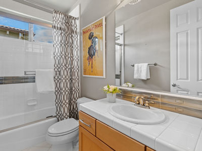 2616_OrsayWay_Int_Bedroom4_2_03