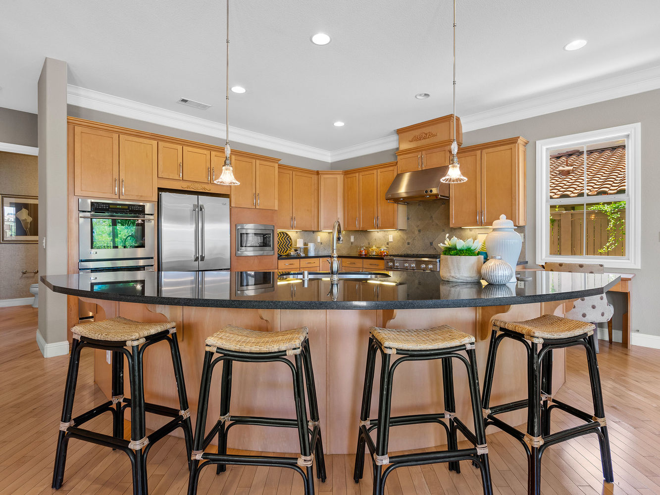 2616_OrsayWay_Int_Kitchen_2_01