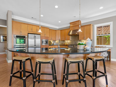 2616_OrsayWay_Int_Kitchen_2_01