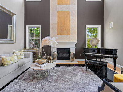 2616_OrsayWay_Int_LivingRoom_2_02