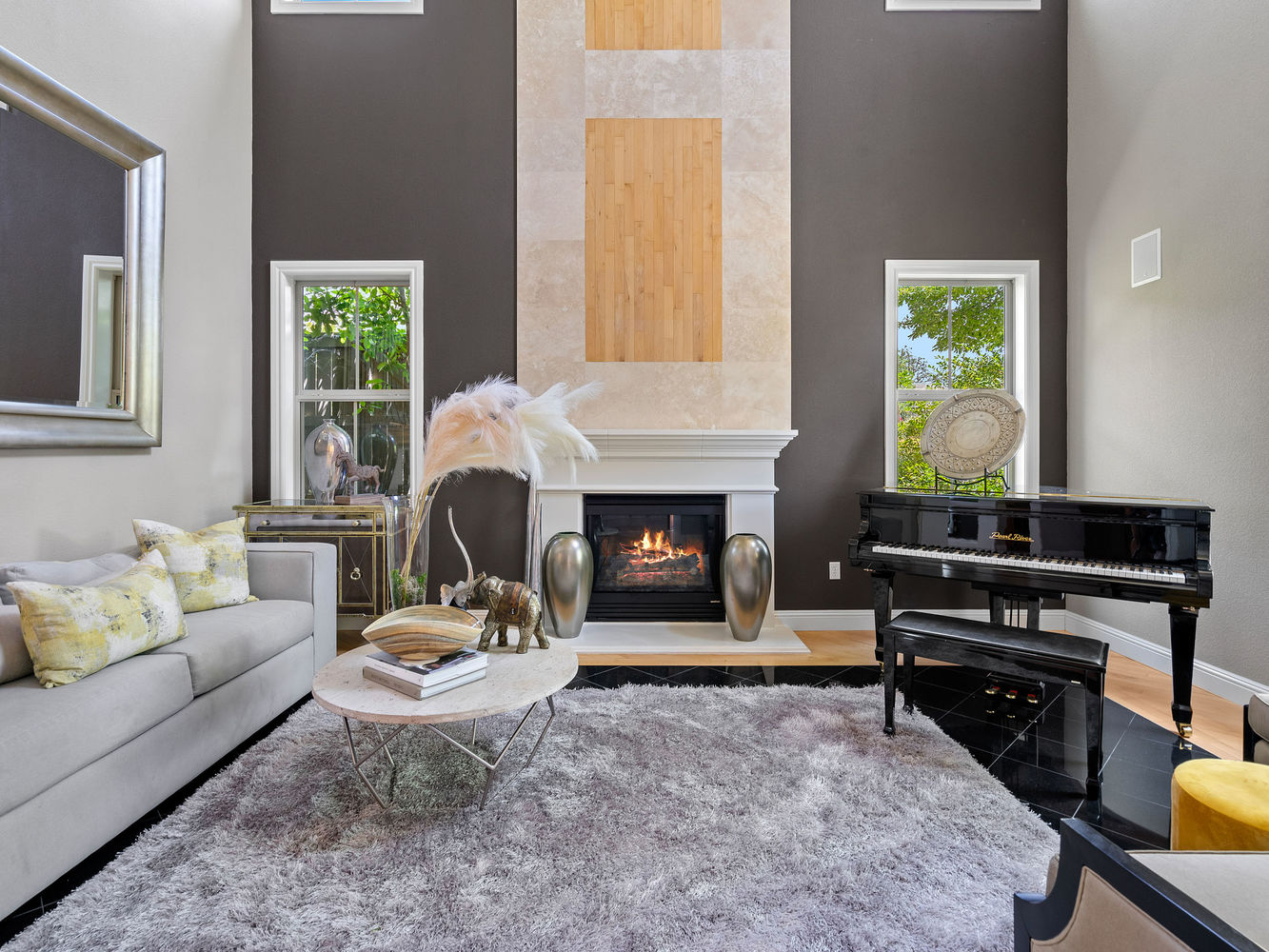 2616_OrsayWay_Int_LivingRoom_2_02_WithFire