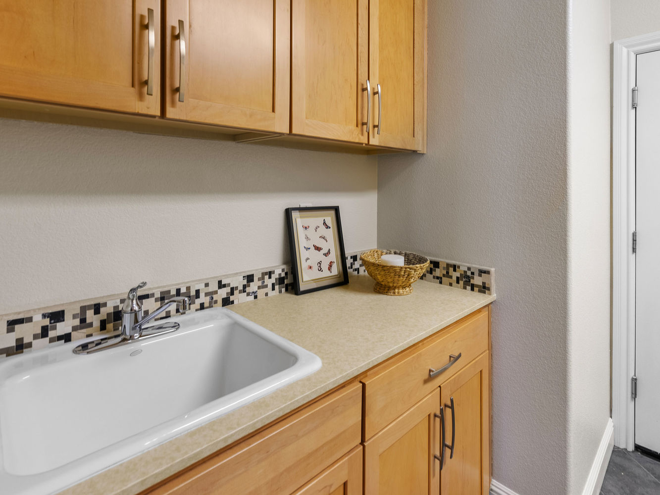 2616_OrsayWay_Int_Utility_2_01