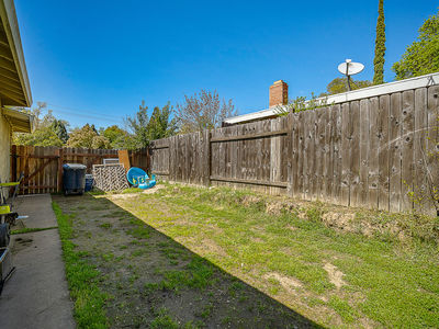 5718_SouthgroveDrive_Ext_Rear_1_02