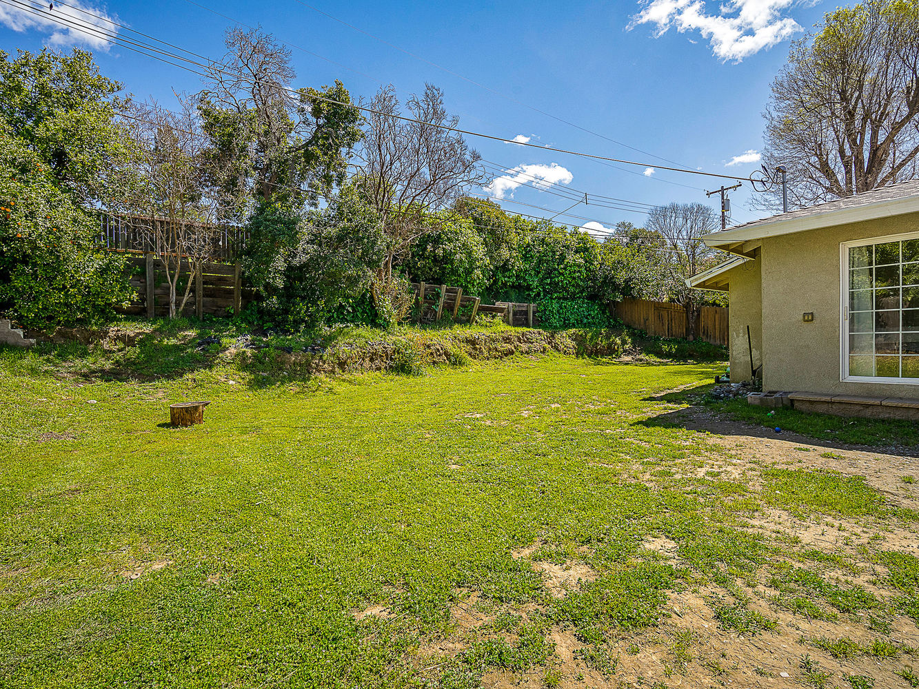 5718_SouthgroveDrive_Ext_Rear_1_03