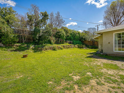 5718_SouthgroveDrive_Ext_Rear_1_03