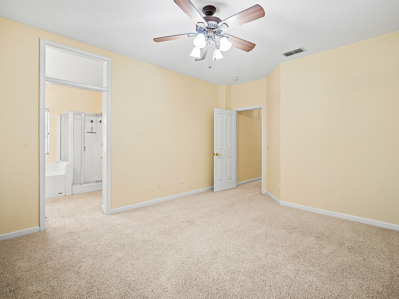 4770_ConcordiaDrive_Int_Bedroom1_1_02