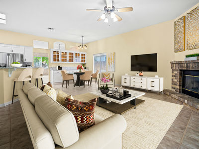 4770_ConcordiaDrive_Int_FamilyRoom_1_02_Staged