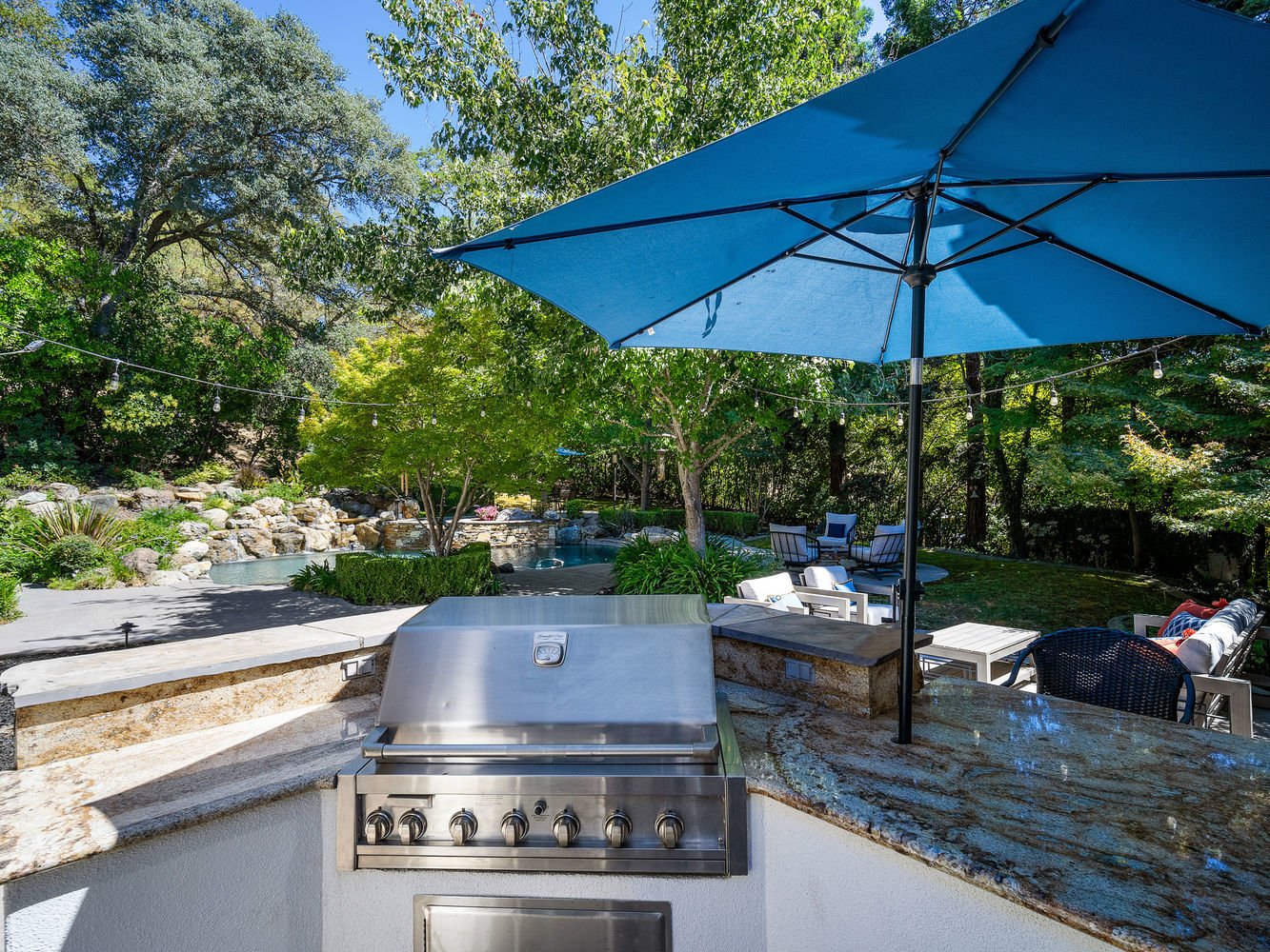 3071_LennoxDrive_Ext_Rear_1_01