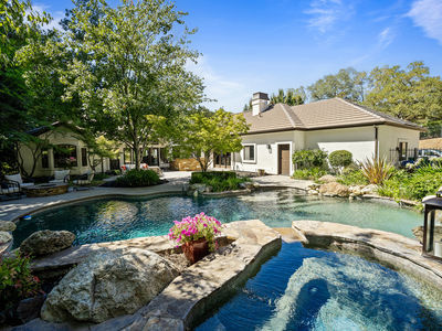 3071_LennoxDrive_Ext_Rear_1_08