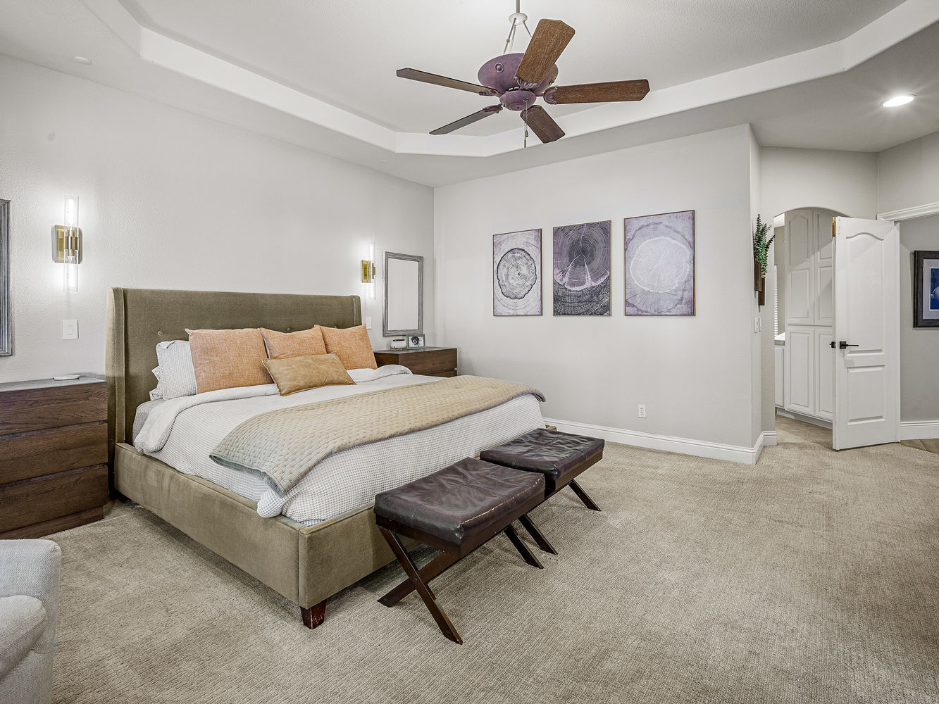 3071_LennoxDrive_Int_Bedroom1_1_02